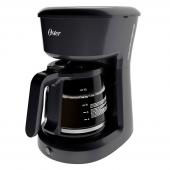 Cafetera Oster de 12 tazas 1000W con filtro permanente