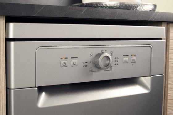 LAVAVAJILLAS ARISTON LSFE1B19S 10 SETS SILVER 45CM